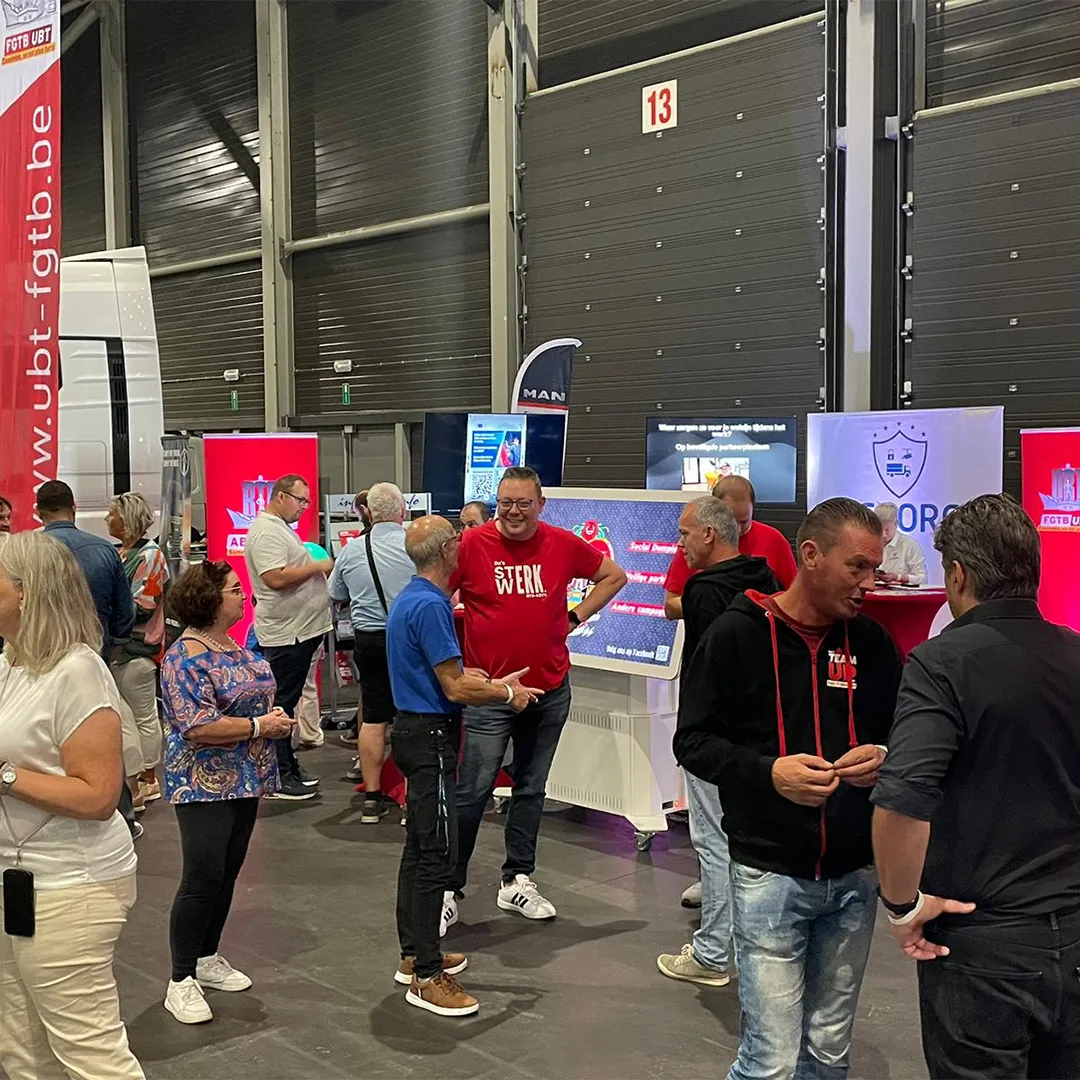 Prestop-Touchtisch auf der Ausstellungsfläche