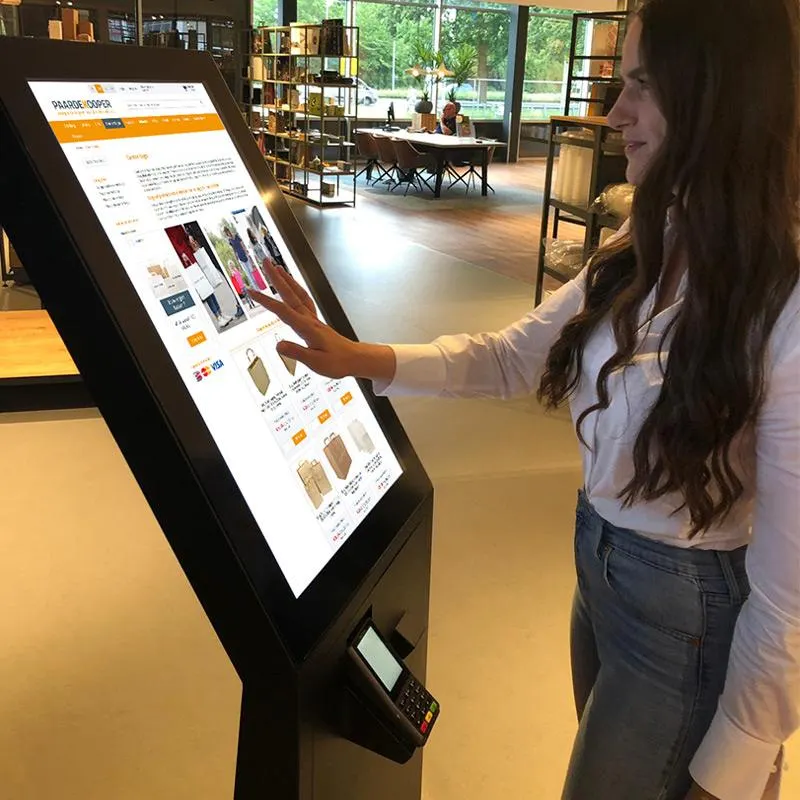 Omnichannel shop-in-shop bestellkiosk Paardekooper