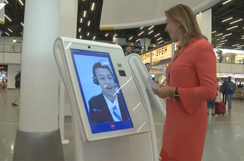 Schiphol self-service infopunkt self service unit