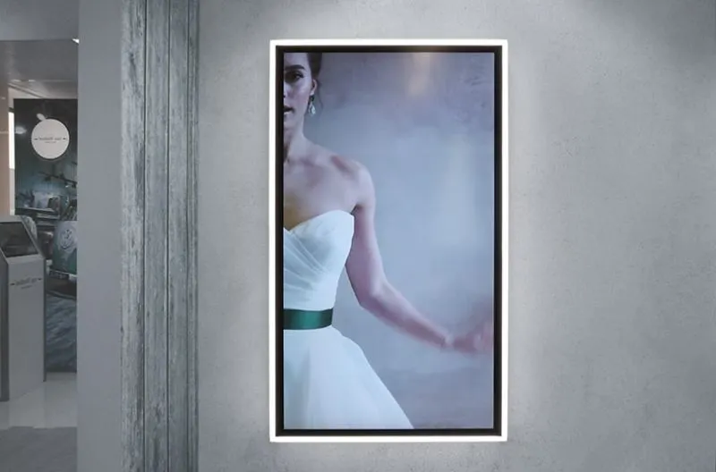 Led-Rahmen Spiegel mit Touch Display