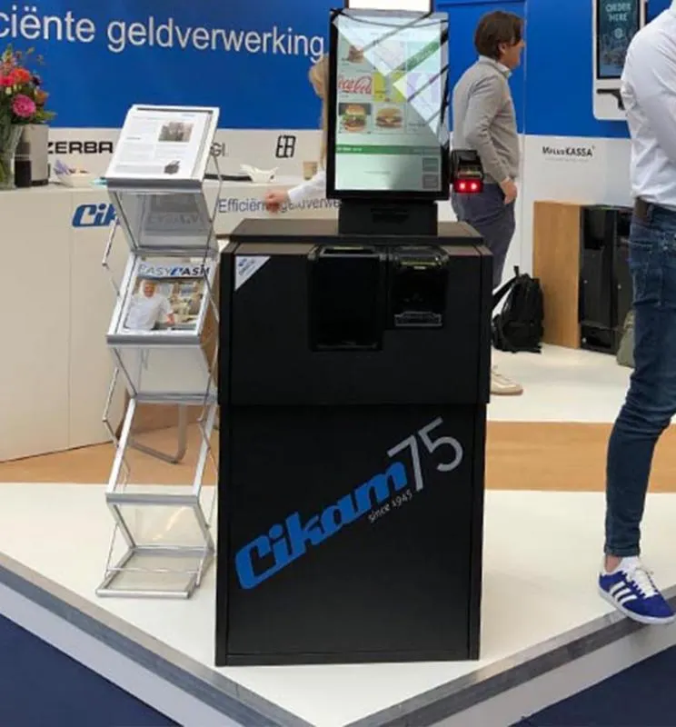 Cash kiosk