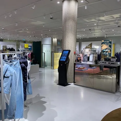 100 Shop-in-Shop-Bestellkioske für De Bijenkorf