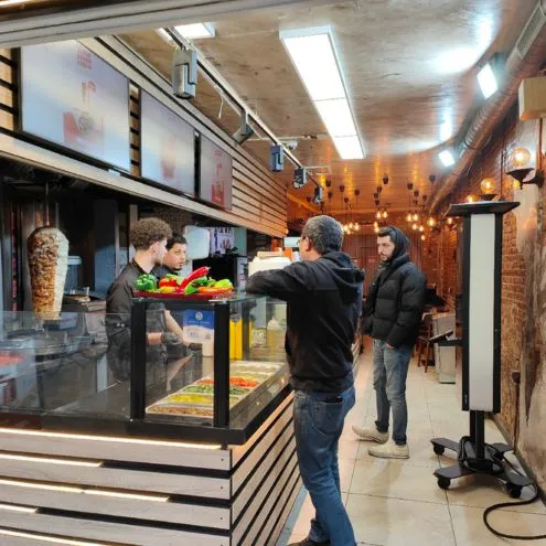 Digitalisieren Sie Ihr Restaurant mit digitalen Speisekarten und Self-Service Kiosken