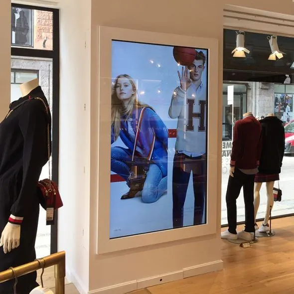 Touchscreens & Displays