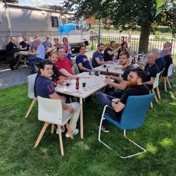 Spaß beim BBQ und dem Rennen