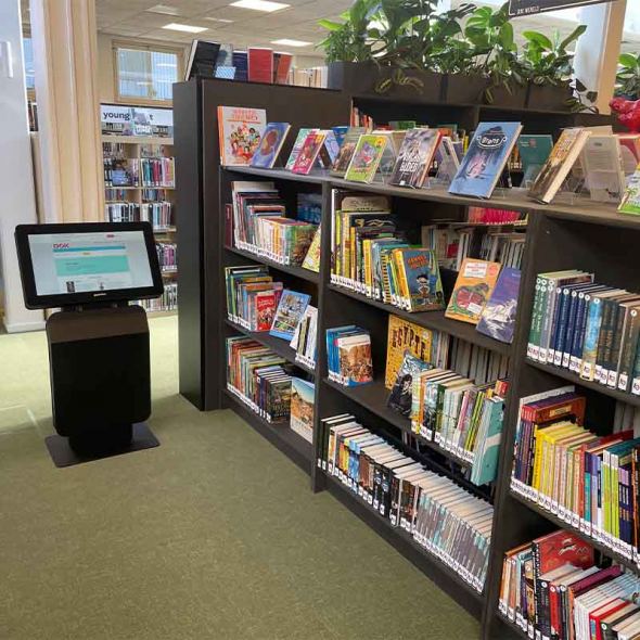 DOK Bibliotheken modernisiert mit fünf Touch-Lösungen von Prestop.